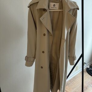 NWOT Aritzia Babaton S FINCH TRENCH COAT